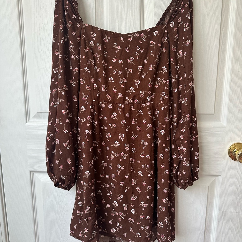 Francesca's Collections Brown Floral Long Sleeve Dress